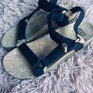 Reef Sandals Cushion Rem Hi